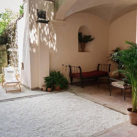 Casa Aguila Casco Antiguo Patio Privado Apartment Caces Екстериор снимка