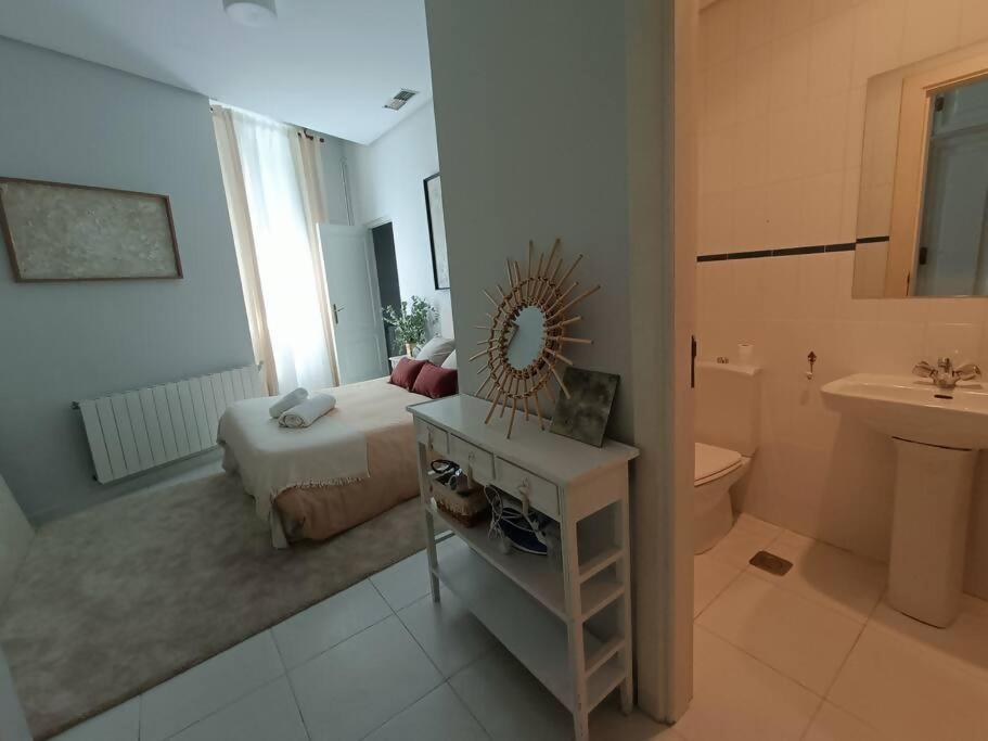 Casa Aguila Casco Antiguo Patio Privado Apartment Caces Екстериор снимка